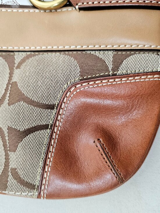 Coach Vintage Signature Jacquard Shoulder Bag | Style D0768 | Leather Trim | Hor - Picture 12 of 16